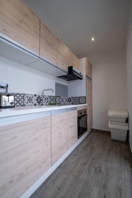 Le Trianon - Parking Prive Apartment Reims Exterior photo